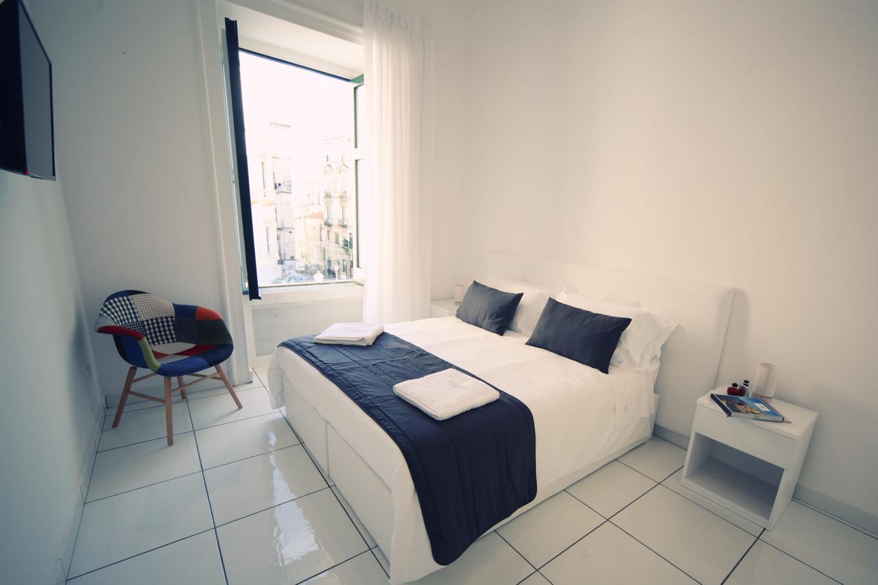 Apartamento Le Mulieres Salerno Exterior foto